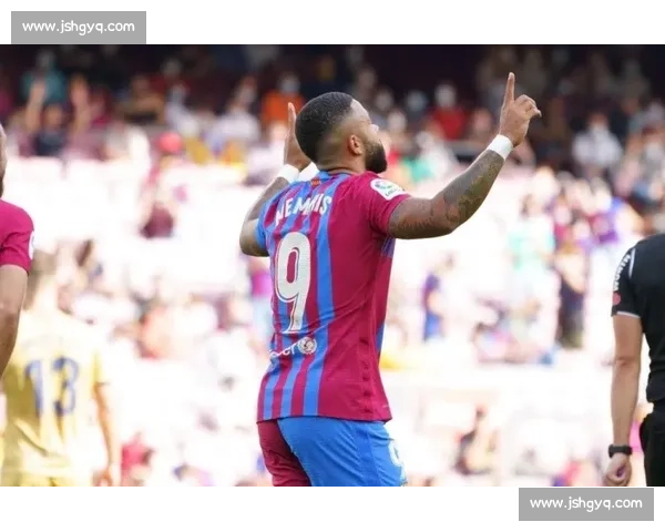 德比冲突焦点：维尼修斯斥佩德里 “爱哭鬼”